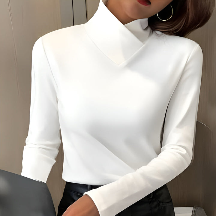 Lynova™ | Stylish Turtleneck Knitwear